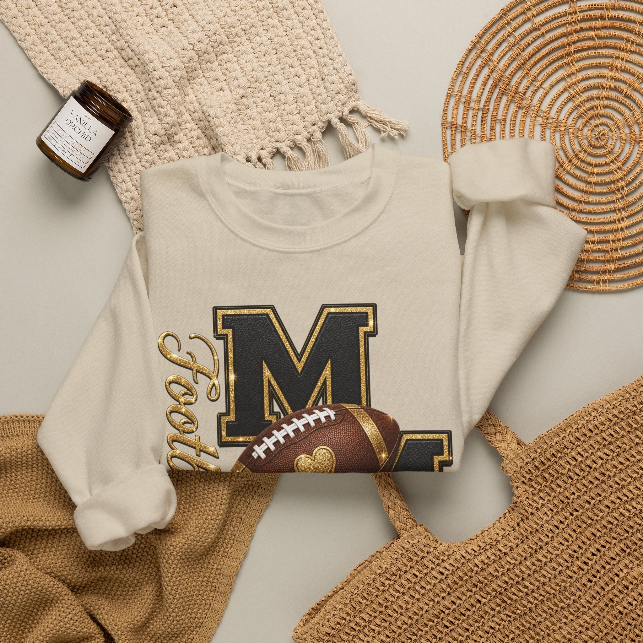 FOOTBALL MOM Heavy Blend™ Crewneck Sweatshirt
