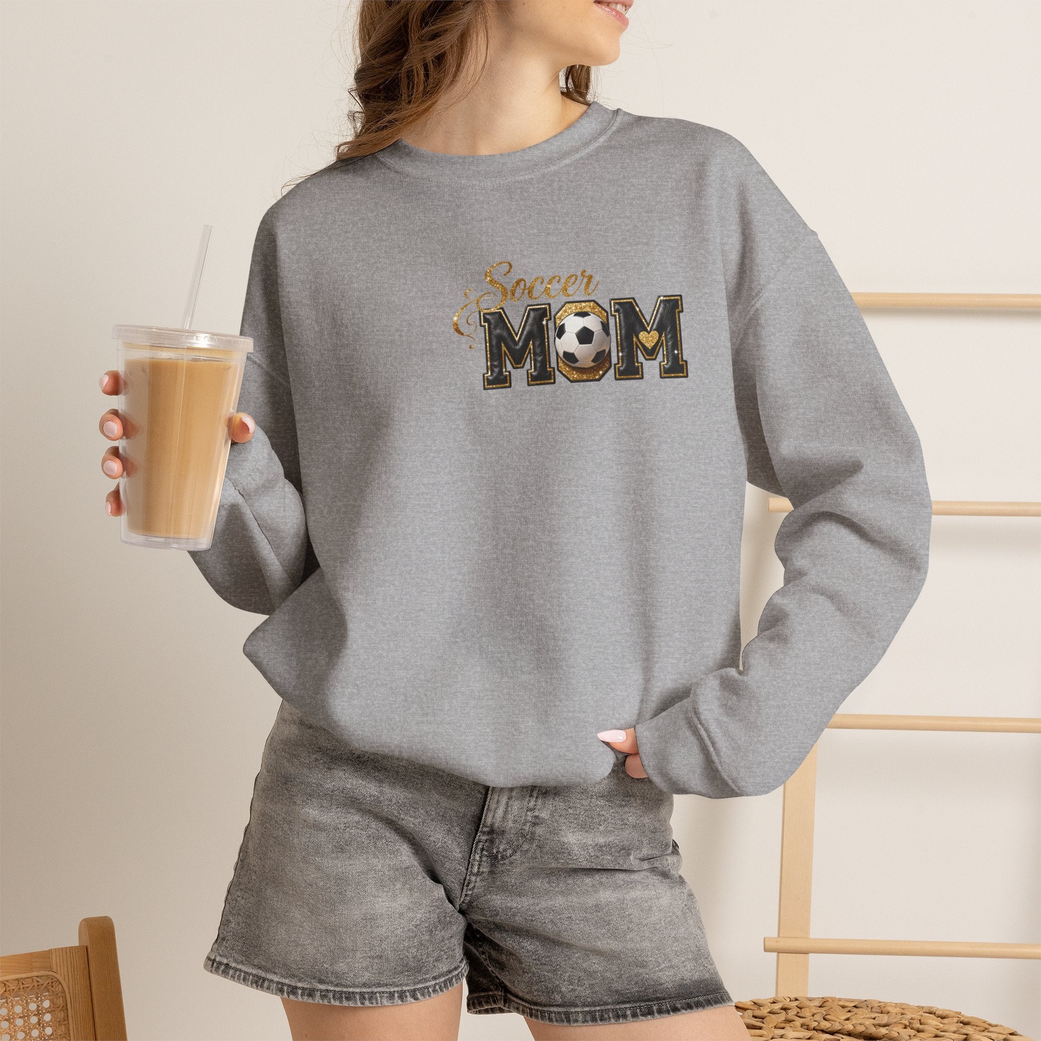 SOCCER MOM Unisex Heavy Blend™ Crewneck Sweatshirt