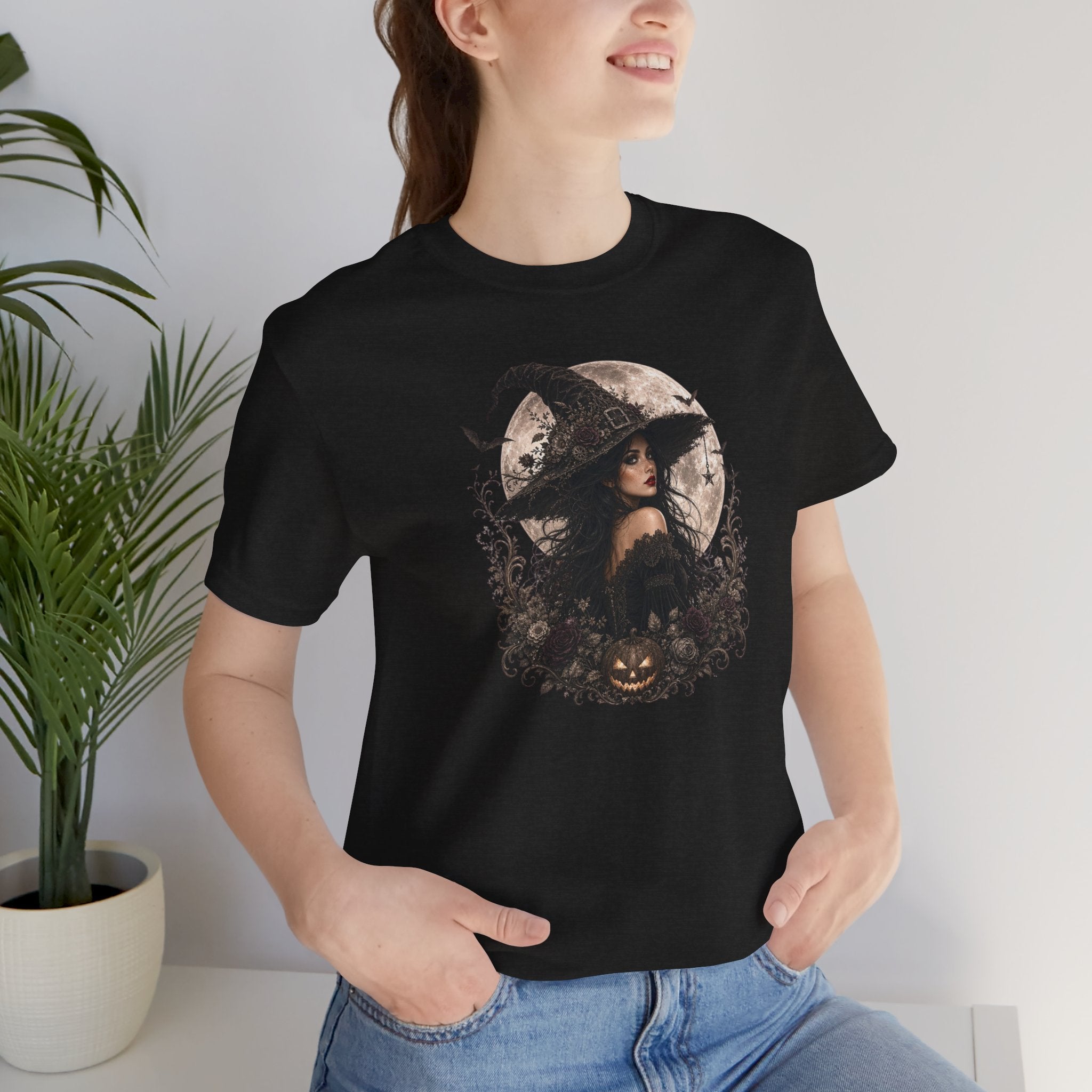 VINTAGE STYLE WITCH Short Sleeve Tee