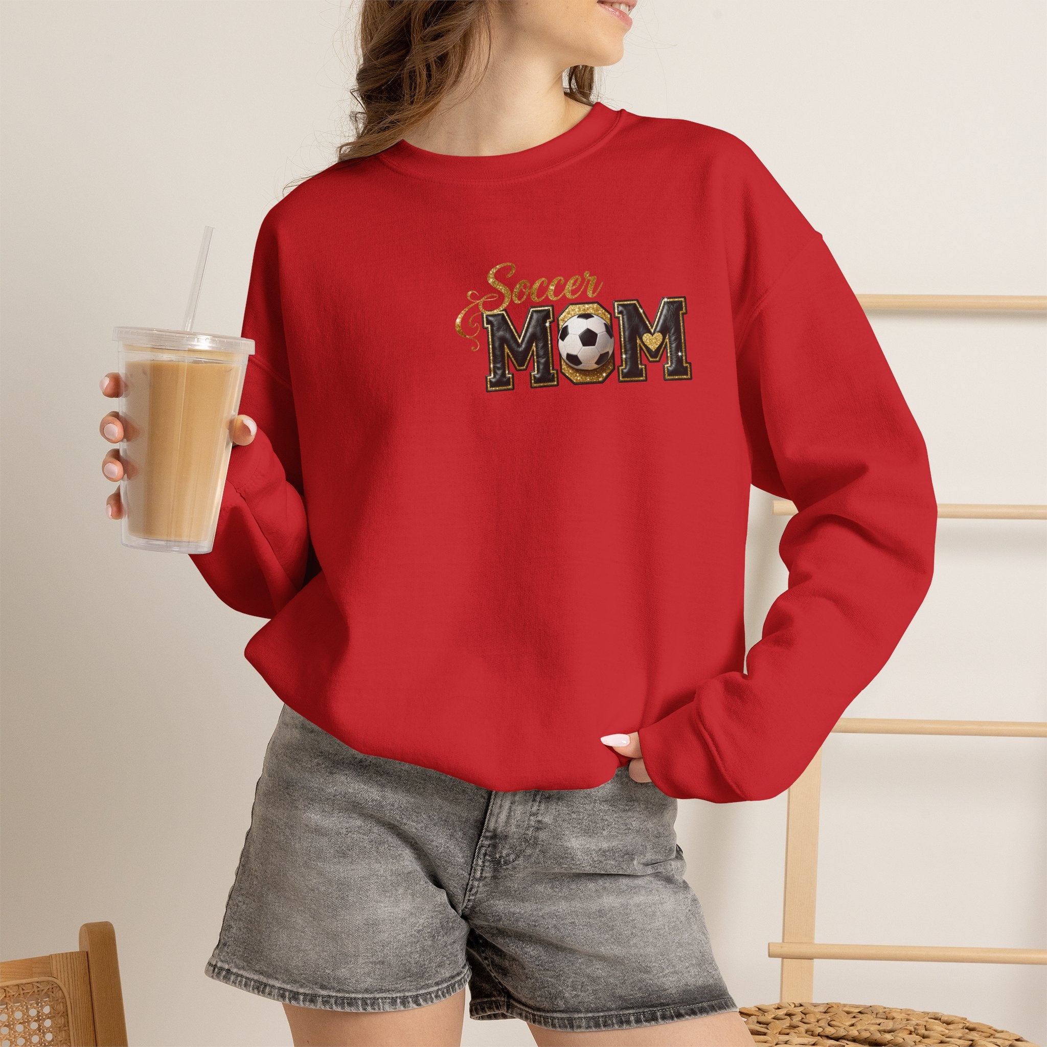 SOCCER MOM Unisex Heavy Blend™ Crewneck Sweatshirt