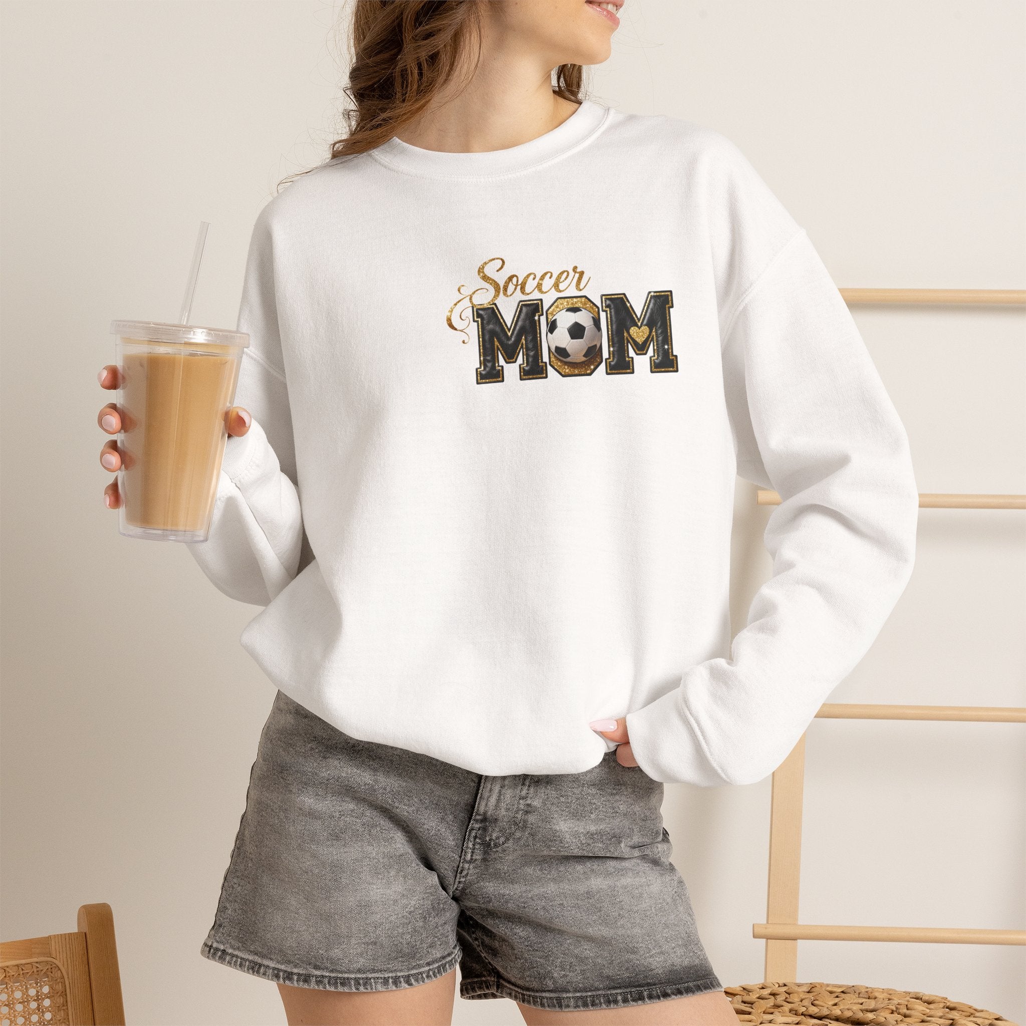 SOCCER MOM Unisex Heavy Blend™ Crewneck Sweatshirt